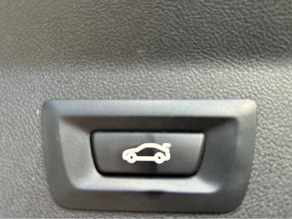 2021 BMW X3 - image 36