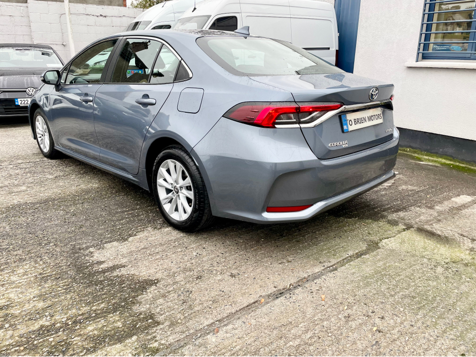 2024 Toyota Corolla LUNA SALOON 4DR AUTO 1.8 PETROL/ELECTRIC SELF CHARGING HYBRID €27,950