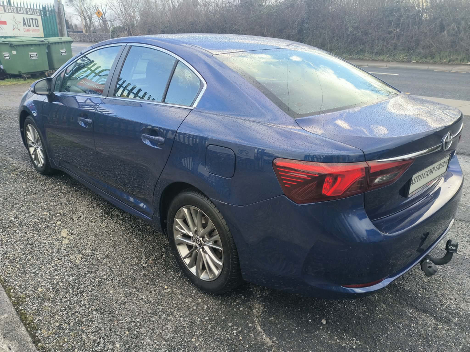 2018 Toyota Avensis - image 5