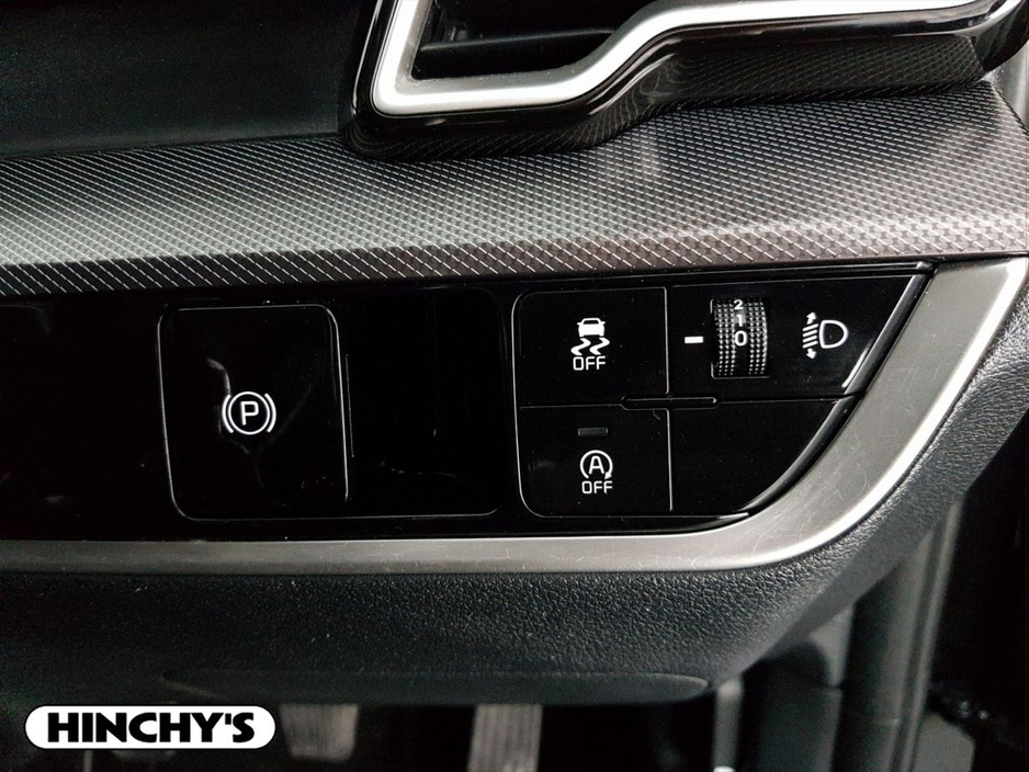 2022 Kia Sportage - image 20