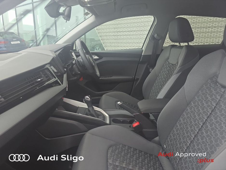 2024 Audi A1 - image 11