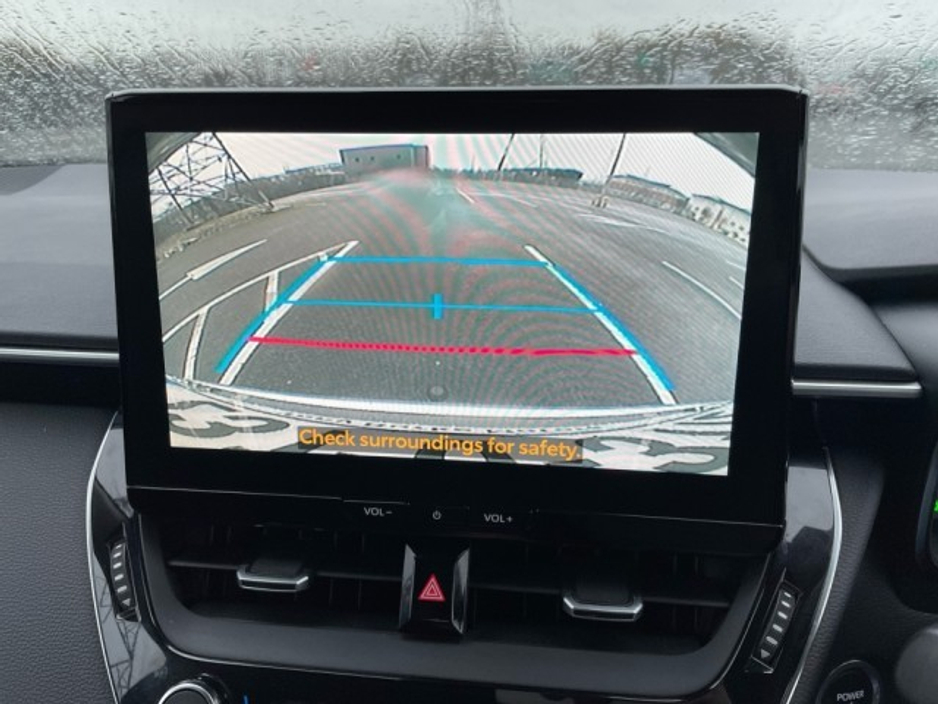 2023 Toyota Corolla Saloon - Luna Edition - 1.8 Hybrid - Automatic - Tax EUR 180 - 1 Owner From New // Remote Central Locking // Front Electric Windows // Rear Electric Windows // Electric Mirrors // Finger Tip Stereo Co €26,899