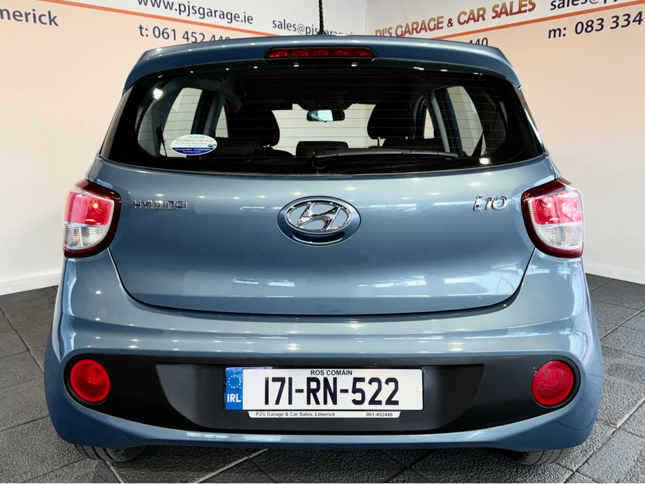 2017 Hyundai i10 - image 6