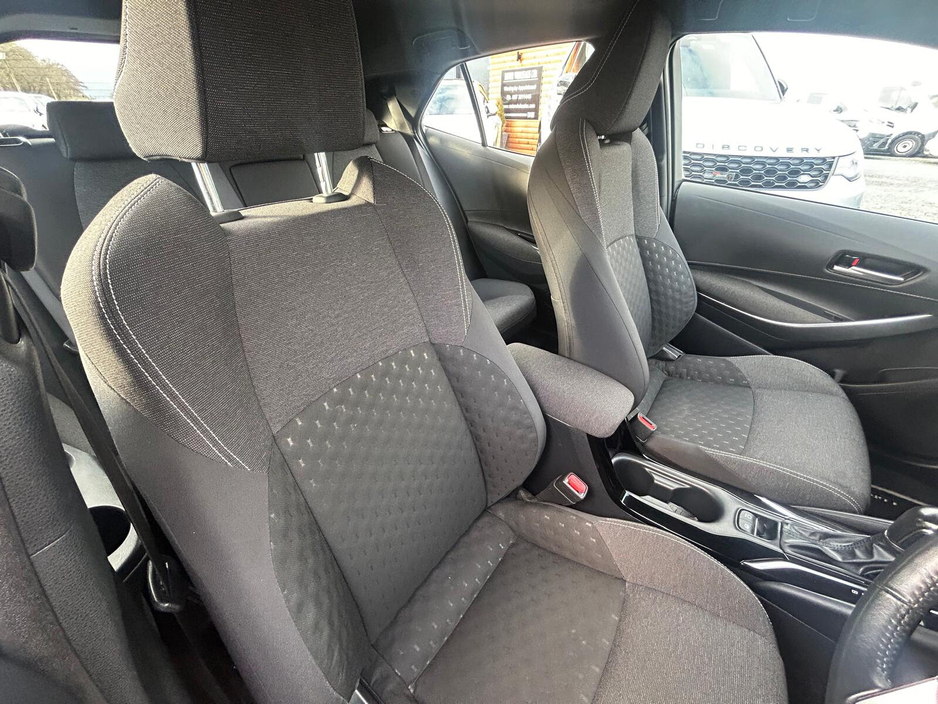 2023 Toyota Corolla - image 23