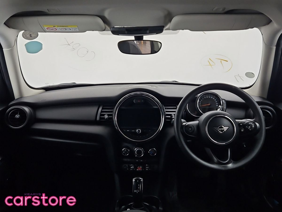 2019 MINI Hatch - image 11