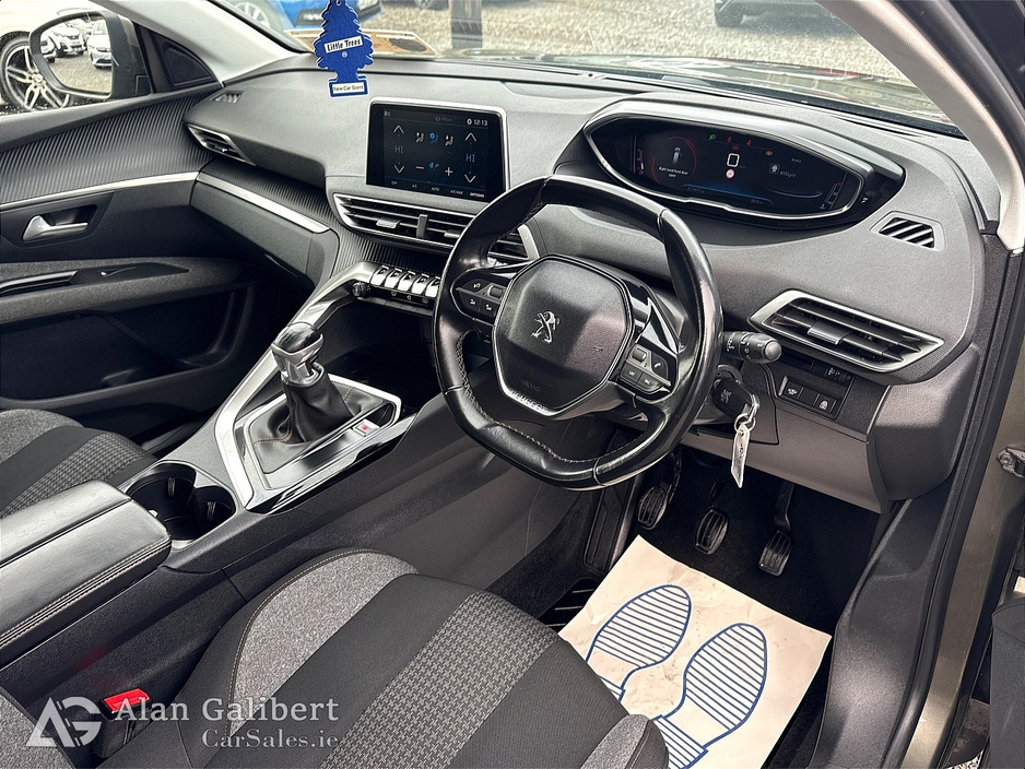 2018 Peugeot 5008 1.5HDI ACTIVE 7 Seater Model