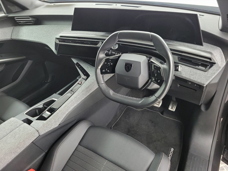 2024 Peugeot 3008 - image 9
