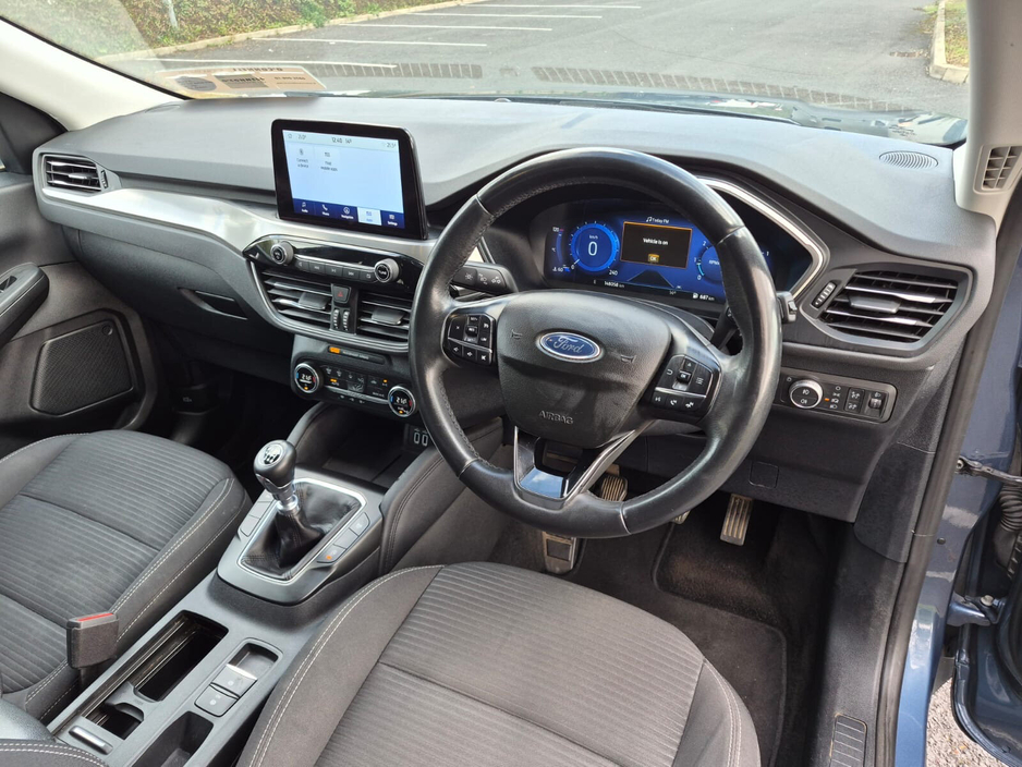 2022 Ford Kuga - image 13