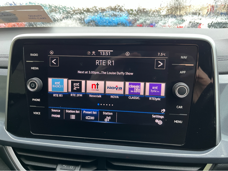 2023 Volkswagen T-Roc STYLE 1.0 PETROL //HIGH SPEC//HALF LEATHER HEATED SEATS//PANORAMIC GLASS ROOF//SAT NAV//REVERSE CAMERA// €27,950