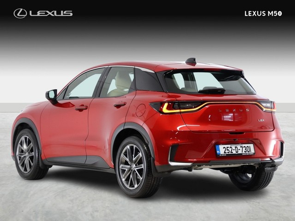 2025 Lexus LBX Elegant €39,950