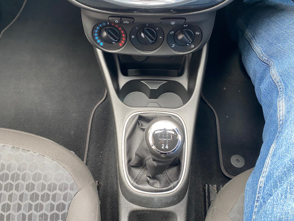 2014 Opel Corsa - image 2