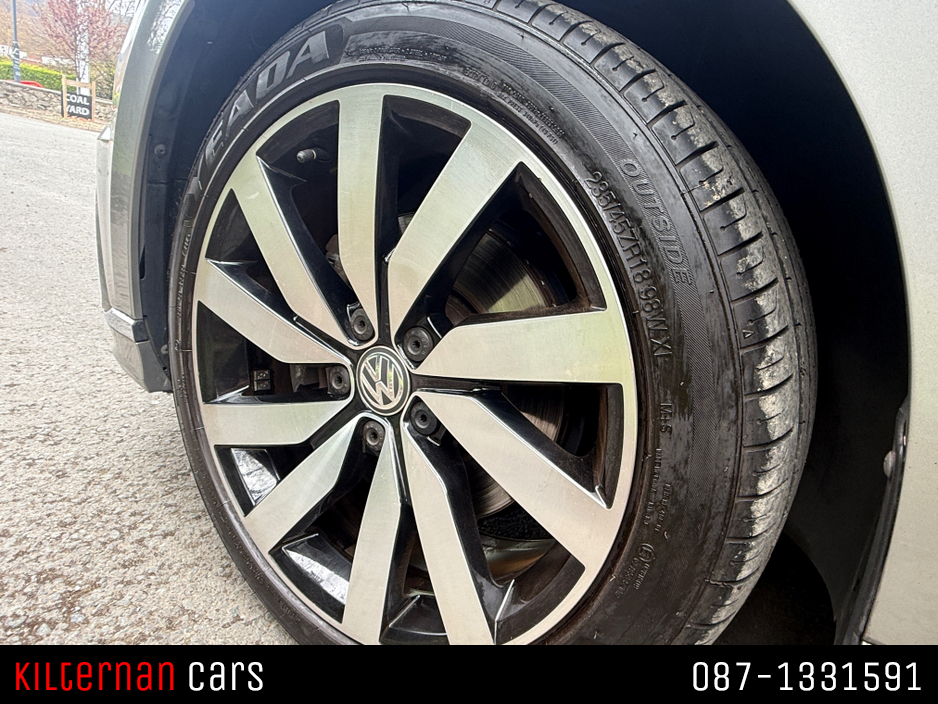 2016 Volkswagen Passat - image 16