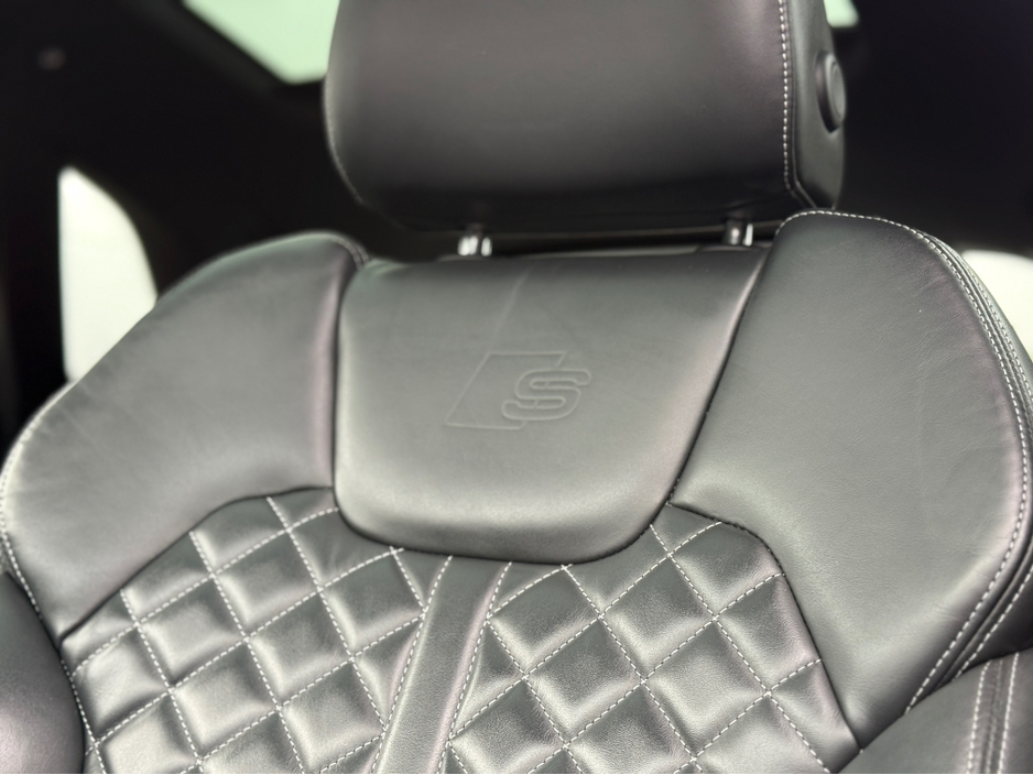 2022 Audi Q5 40 TDI QUATTRO S-LINE BLK EDITION €44,950