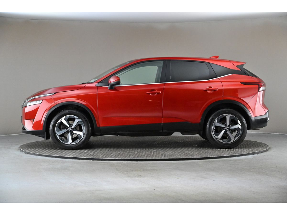 2022 Nissan Qashqai - image 5