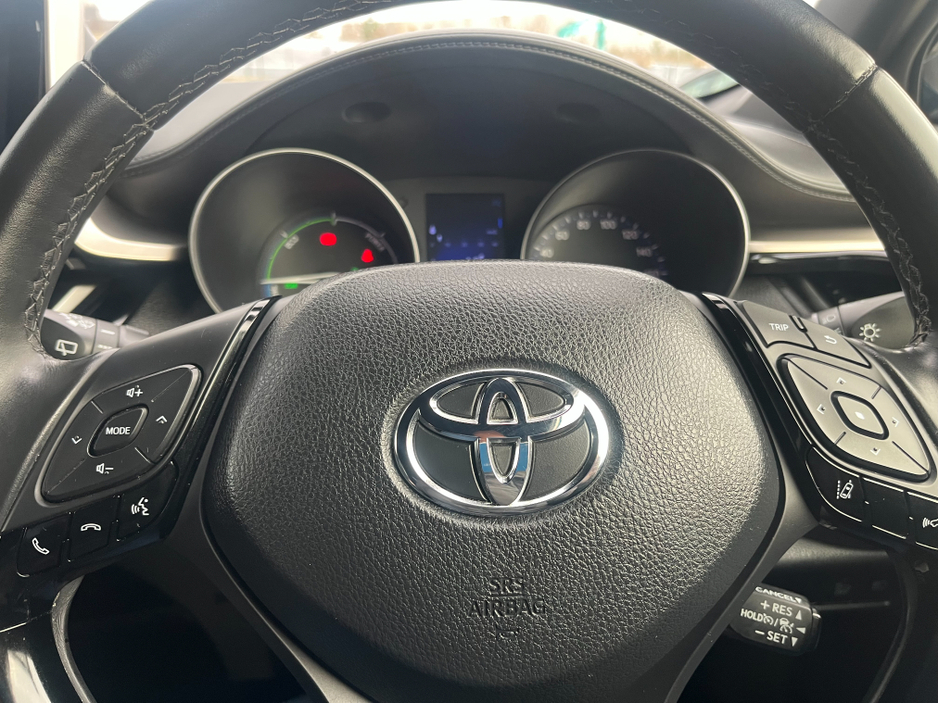2019 Toyota C-HR 1.8 HYBRID AUTOMATIC HIGH SPEC €18,450