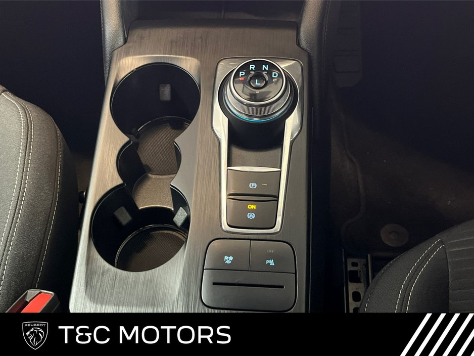 2023 Ford Kuga - image 9