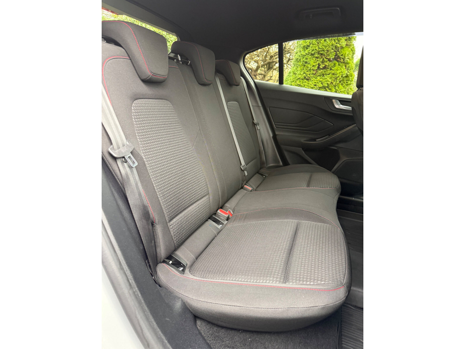 2022 Ford Focus - image 11