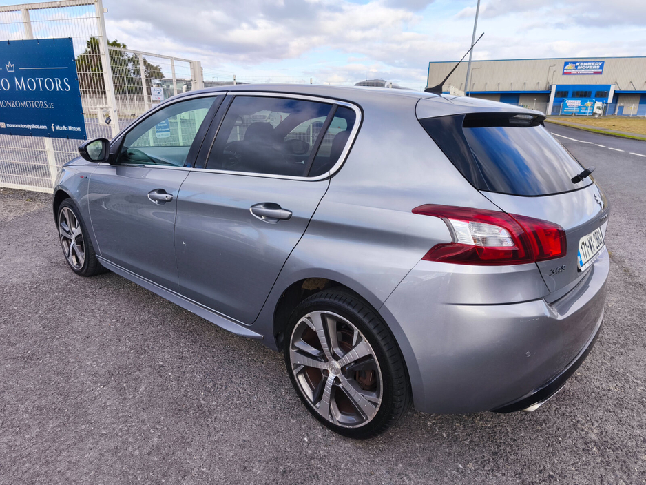 2017 Peugeot 308 - image 5