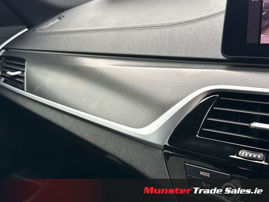 2022 BMW 5 Series - image 16