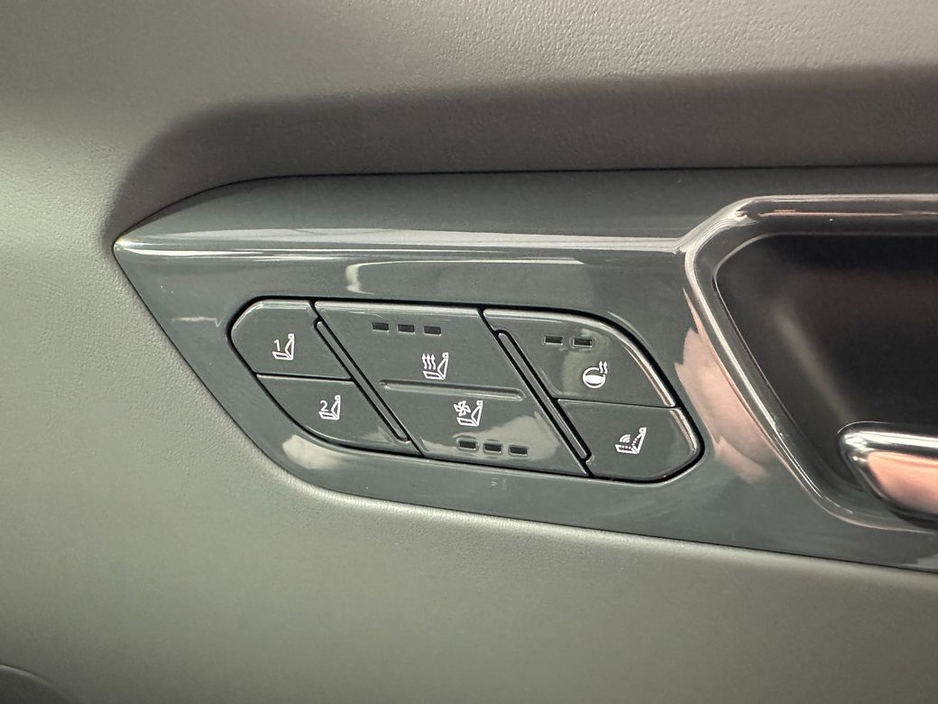 2026 Kia EV9 - image 23