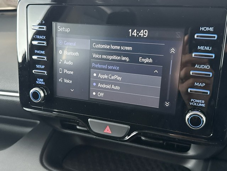 2023 Toyota Yaris HYBRID LUNA €23,950