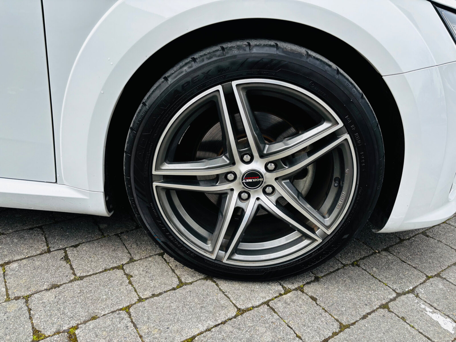 2017 Audi TT - image 11