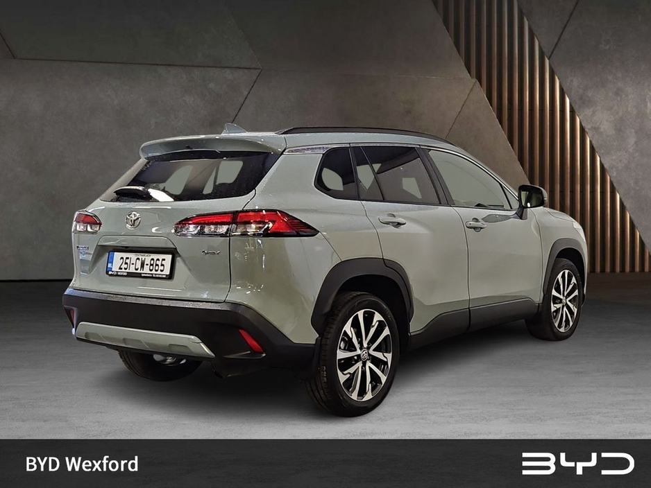 2025 Toyota Corolla Cross - image 3