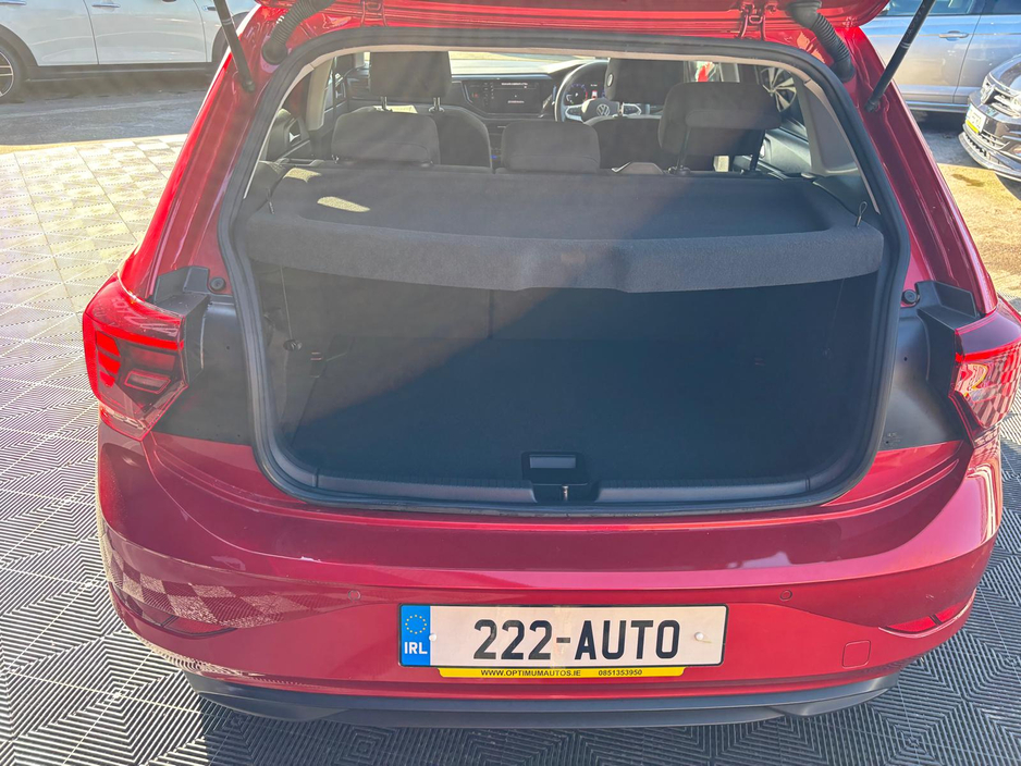 2022 Volkswagen Polo - image 6