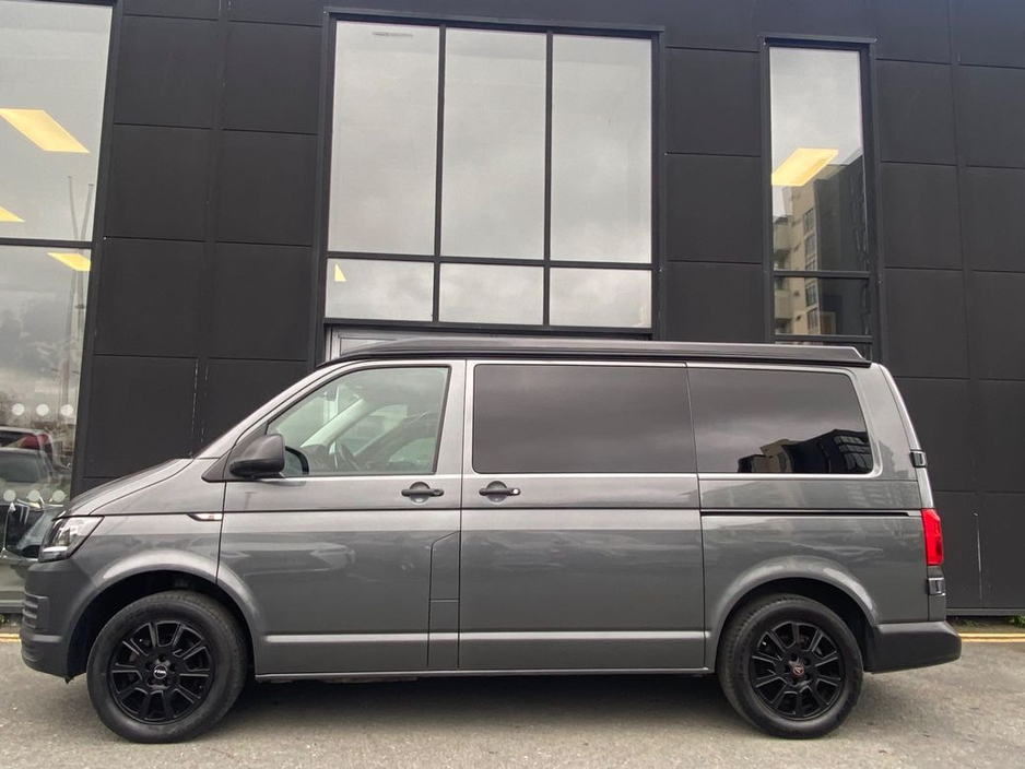 2018 Volkswagen Transporter - image 11