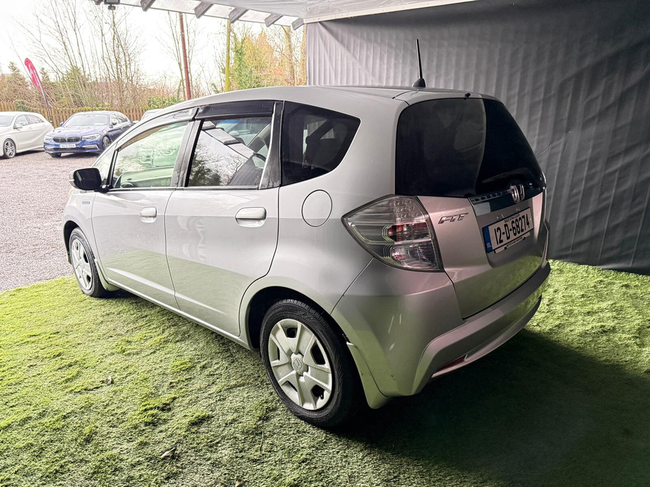 2012 Honda Fit - image 4