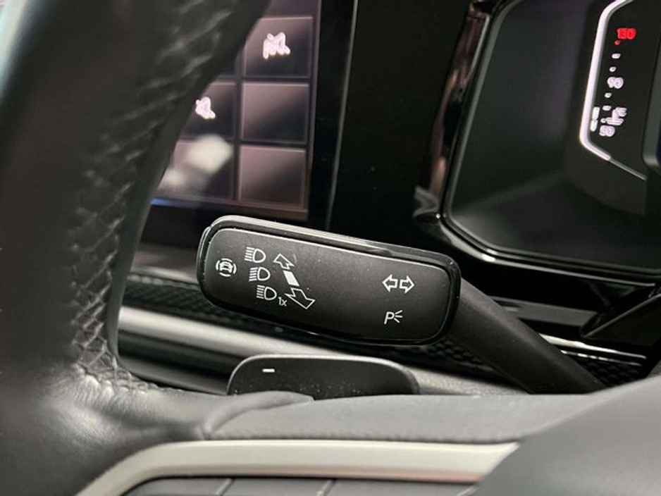 2022 Volkswagen Polo - image 26