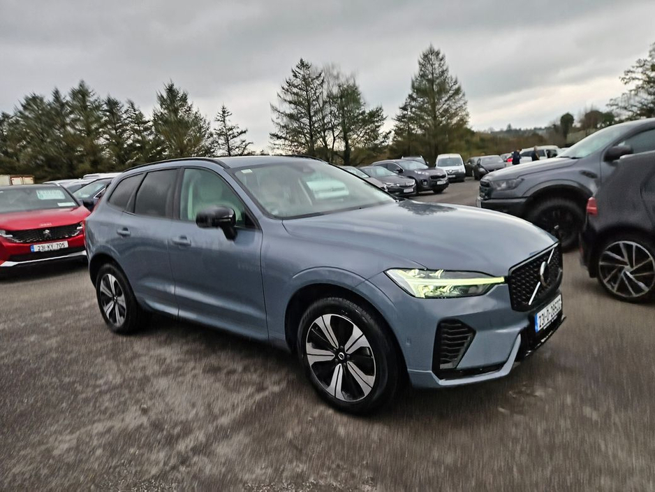 2023 Volvo XC60 - image 15