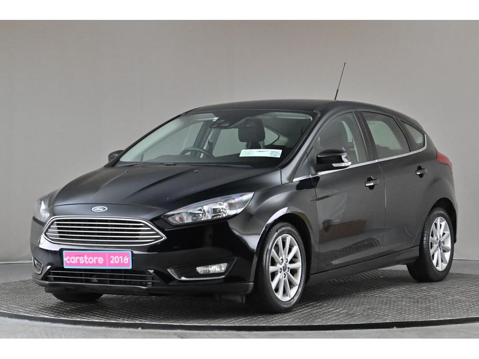 2016 Ford Focus - image 3