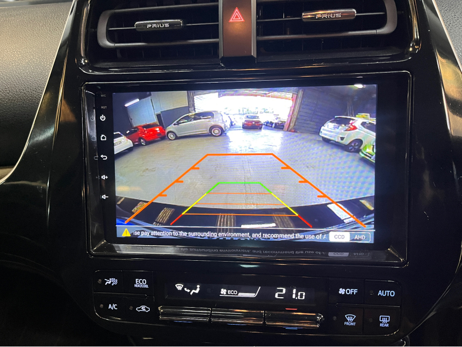 2020 Toyota Prius - image 22