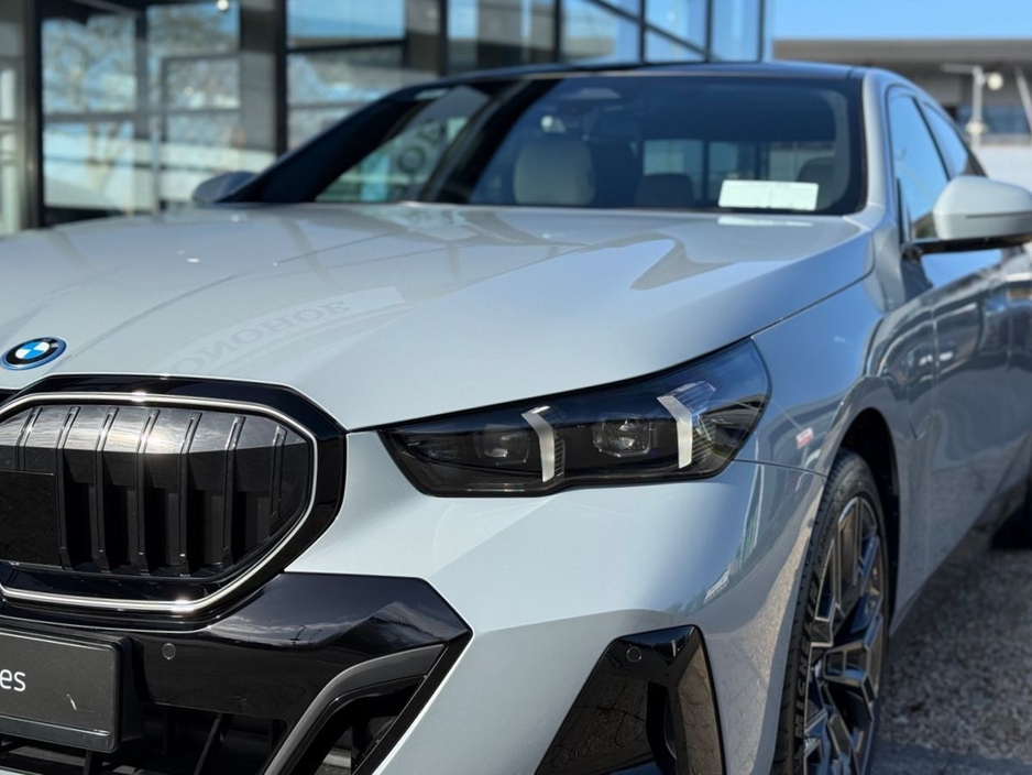 2026 BMW 5 Series - image 15