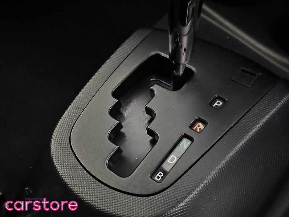 2020 Toyota Aqua - image 20