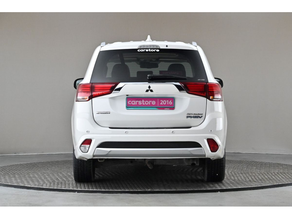 2016 Mitsubishi Outlander 2.0 PHEV 4WD 5SEATS 160BHP *LEATHER*EL.SUNROOF*360 PAN CAM* €17,490