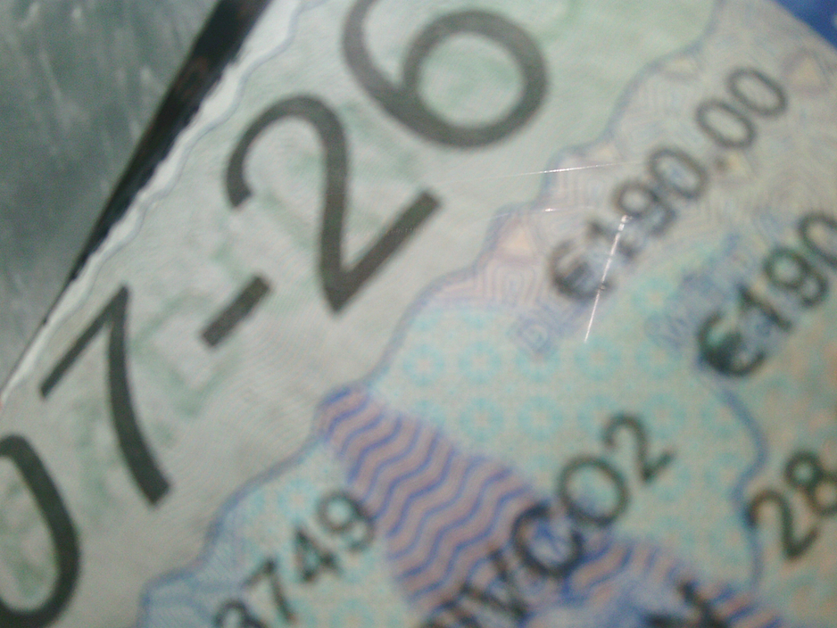 2015 Volkswagen Polo - image 14