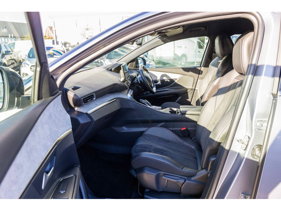 2021 Peugeot 3008 2021 Peugeot 3008 Petrol Automatic 1.2 PureTech 130bhp Auto GT €26,950