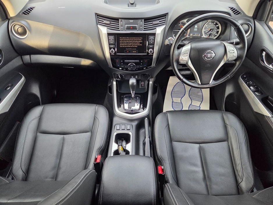 2020 Nissan Navara - image 14