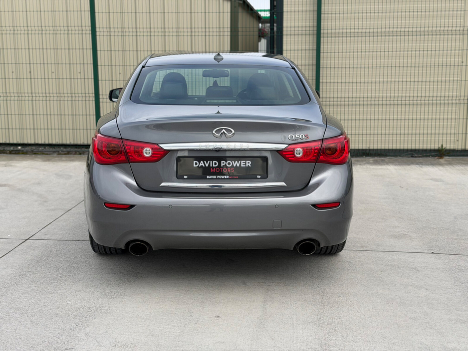 2016 Infiniti Q50 - image 5