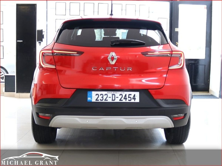 2023 Renault Captur - image 6