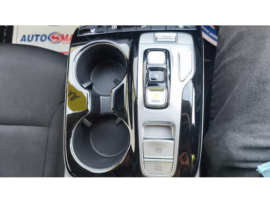 2022 Hyundai Tucson - image 18