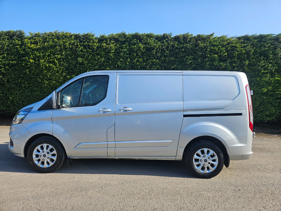 2019 Ford Transit - image 3