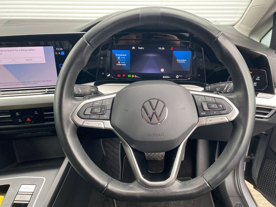 2023 Volkswagen Golf - image 5