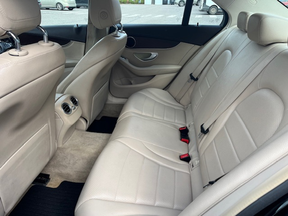 2014 Mercedes-Benz C Class - image 12