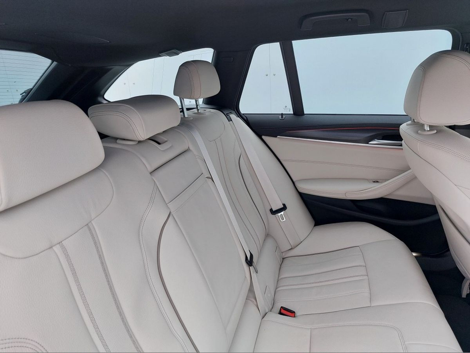 2024 BMW 5 Series - image 11