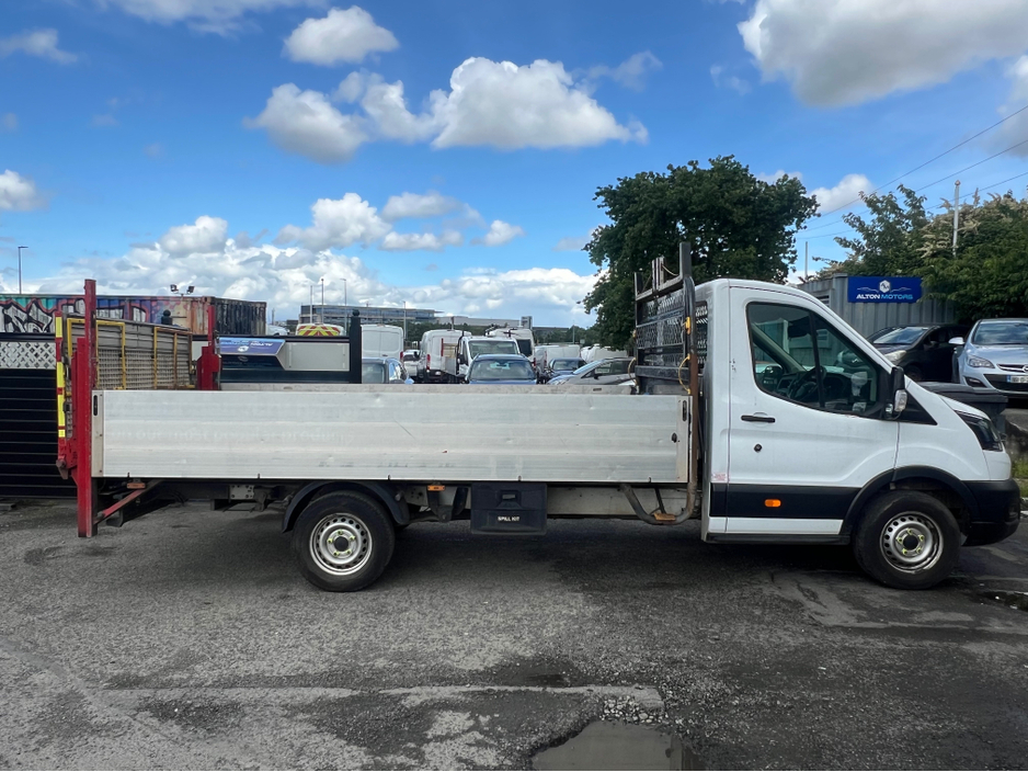 2021 Ford Transit - image 9