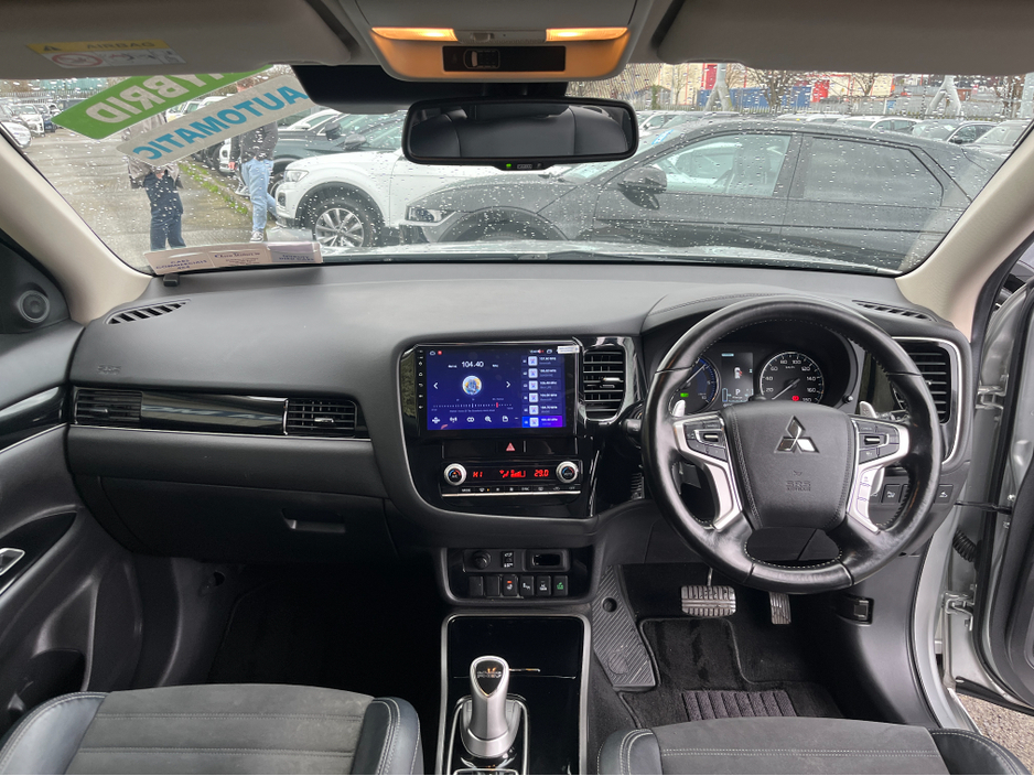 2020 Mitsubishi Outlander G 4WD AUTOMATIC PHEV 2.4 PETROL //HIGH SPEC//HALF LEATHER ELECTRIC HEATED SEATS//HEATED STEERING WHEEL//REVERSE CAMERA//KEYLESS ENTRY// €24,950