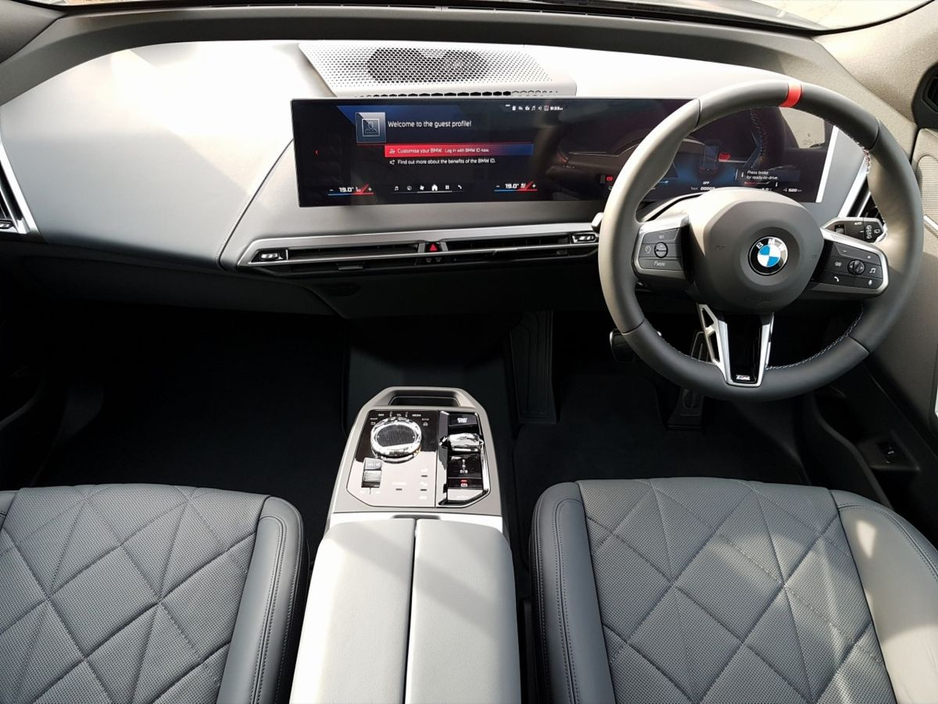 2026 BMW iX - image 4